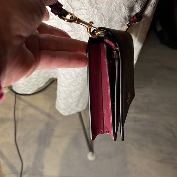 Coach Bells Crossbody bag Wallet Clutch coated canvas Collectible
Holiday NWT - Picture 4 of 16